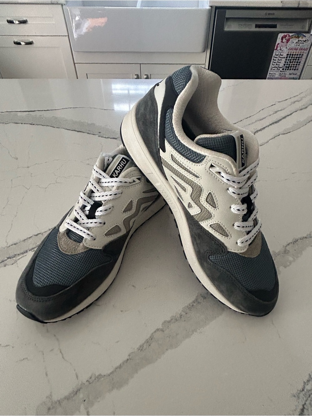 Karhu Mestari Control Sneakers Grey/Cream Men’s Size 9
